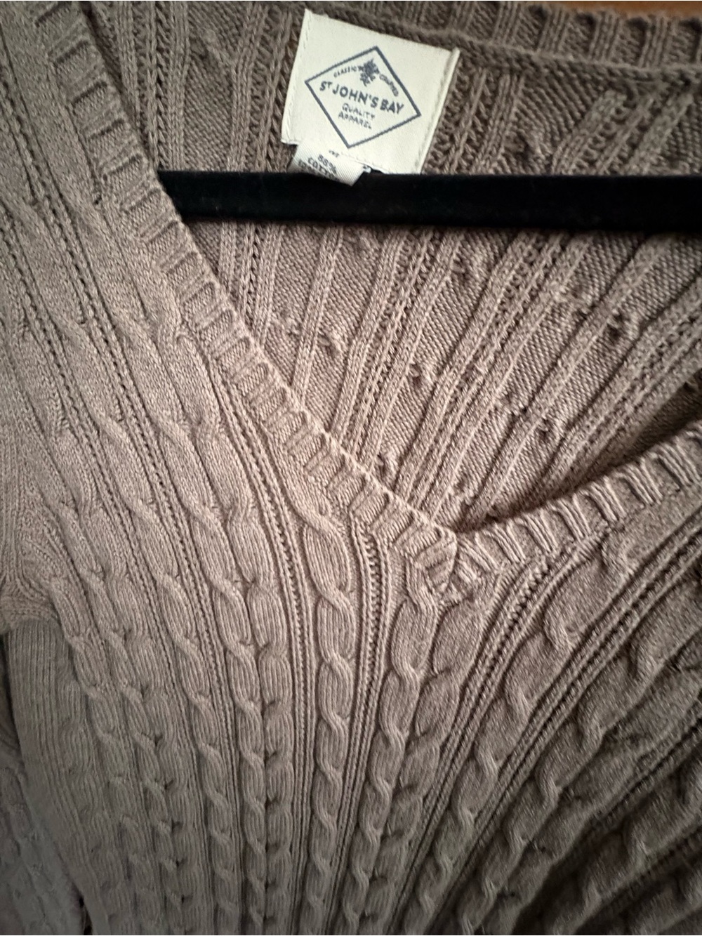 St. John’s Bay Taupe Cable Knit Sweater | V-Neck Cozy Classic | Size Medium - Picture 4 of 6